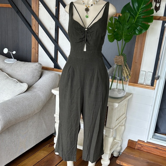 City Chic Olive 🫒 Green Jumpsuit size XS 14 cotton and linen blend - Picture 1 of 10